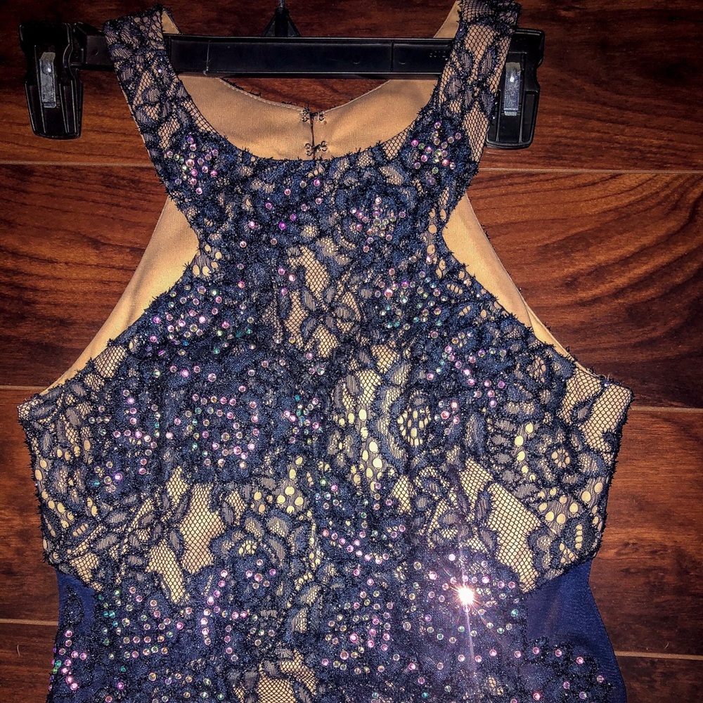 Navy blue, halter neck, backless prom dress!